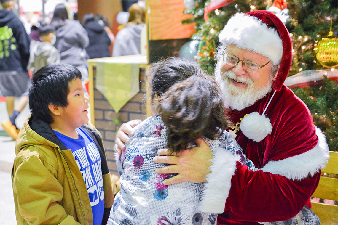 UNM-Gallup keeps Holiday in New 91 tradition alive